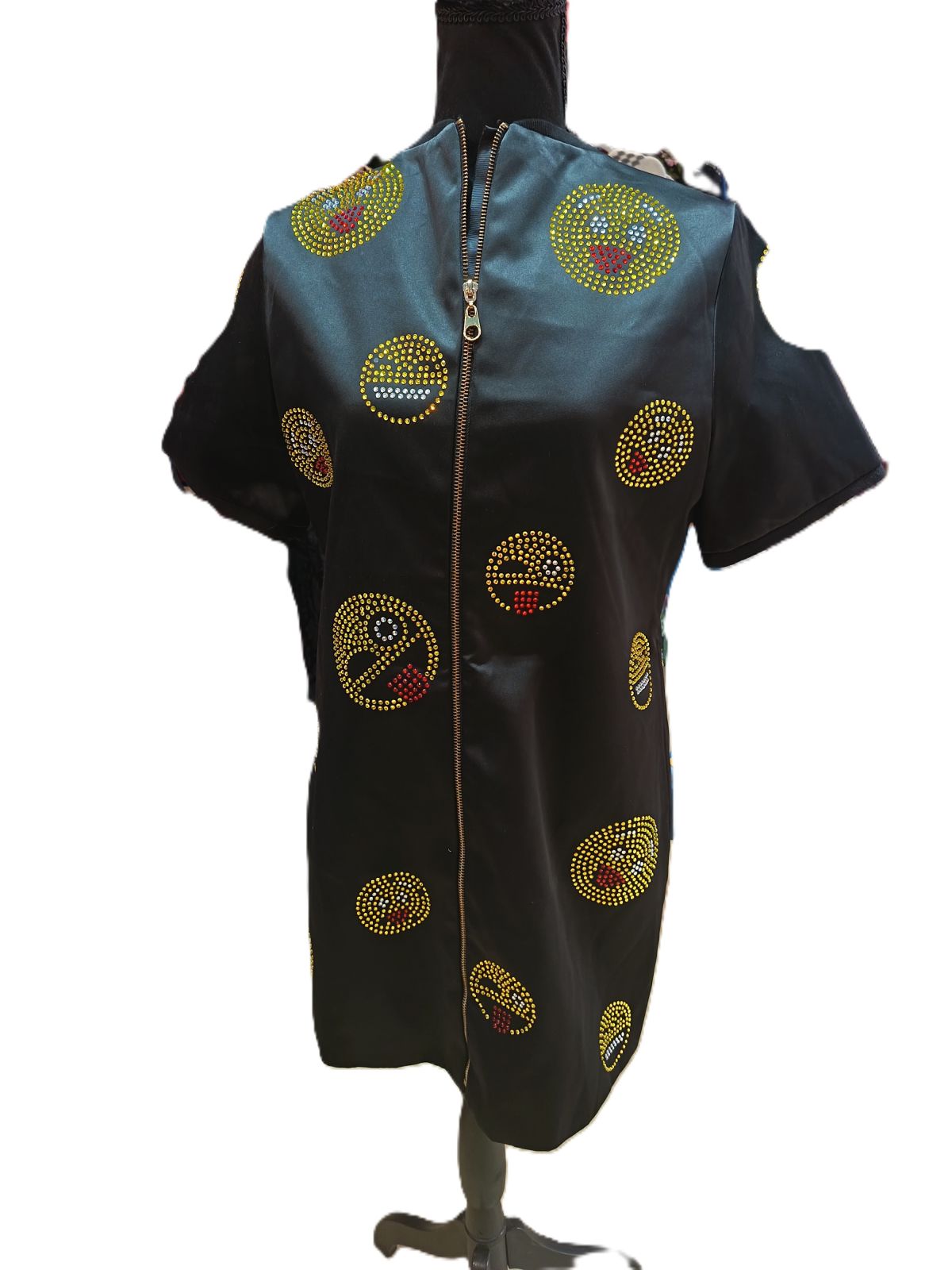 Rochie Scurtă Neagră cu Fermoar Frontal și Mânecă Scurtă – Mărime M/L Femei | Second Hand