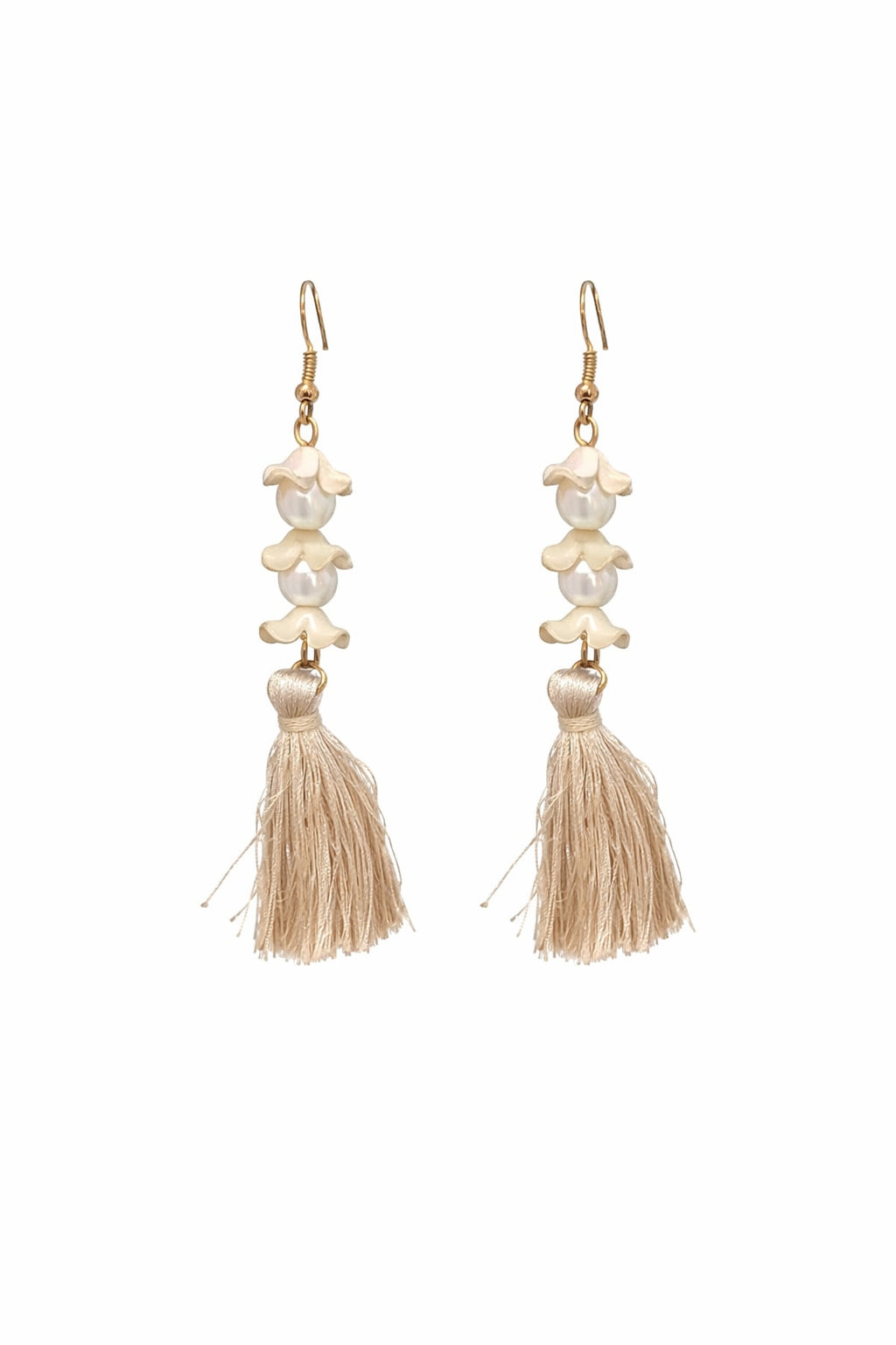 Cercei handmade tip tassel, în nuanță bej