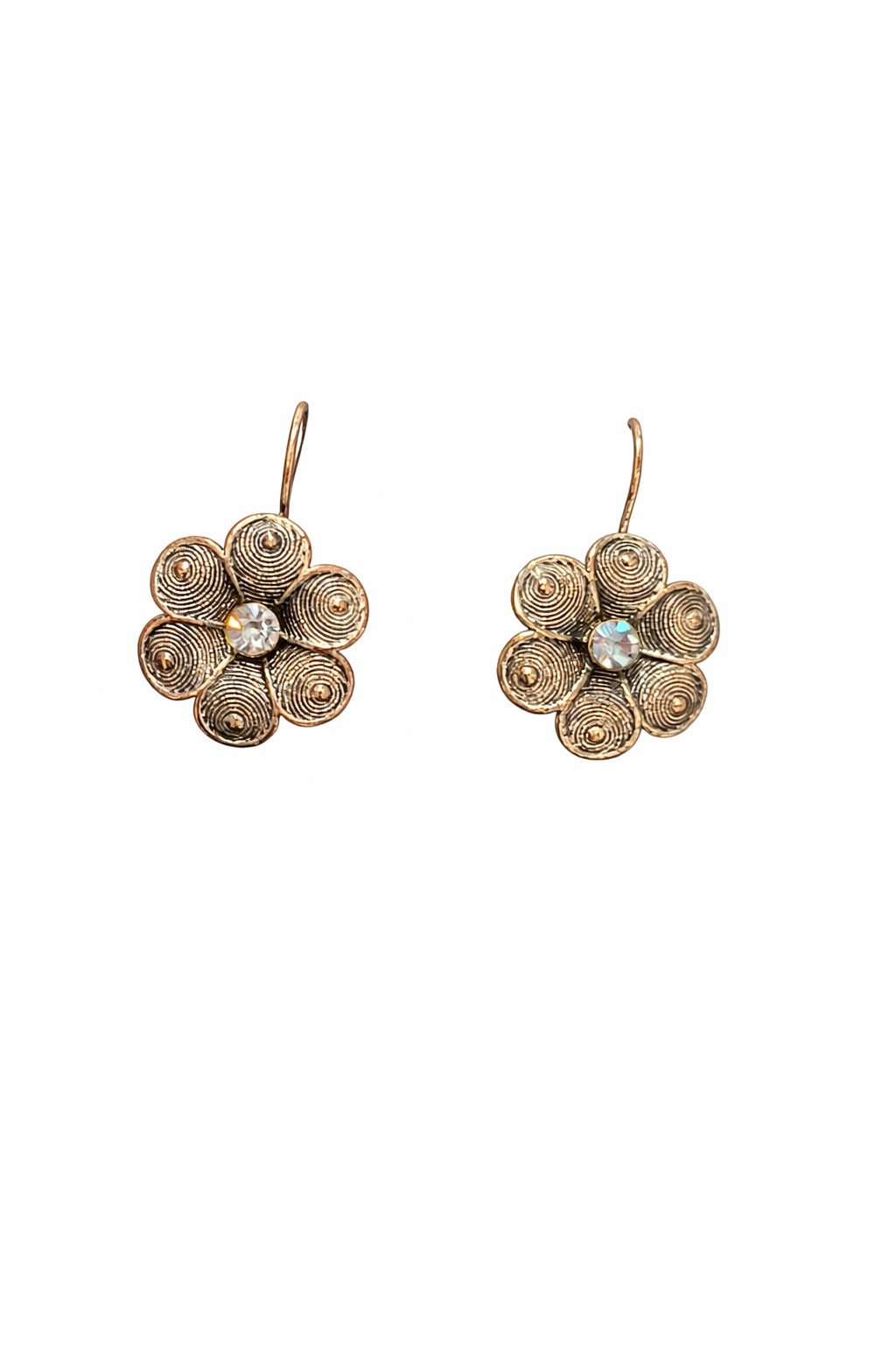 Cercei vintage aurii tip floare, realizați din metal