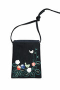 Geantă mică tip crossbody neagră cu broderii florale