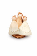 Figurină din Foi de Porumb – Familie în Coajă de Nucă, Handmade Rustic
