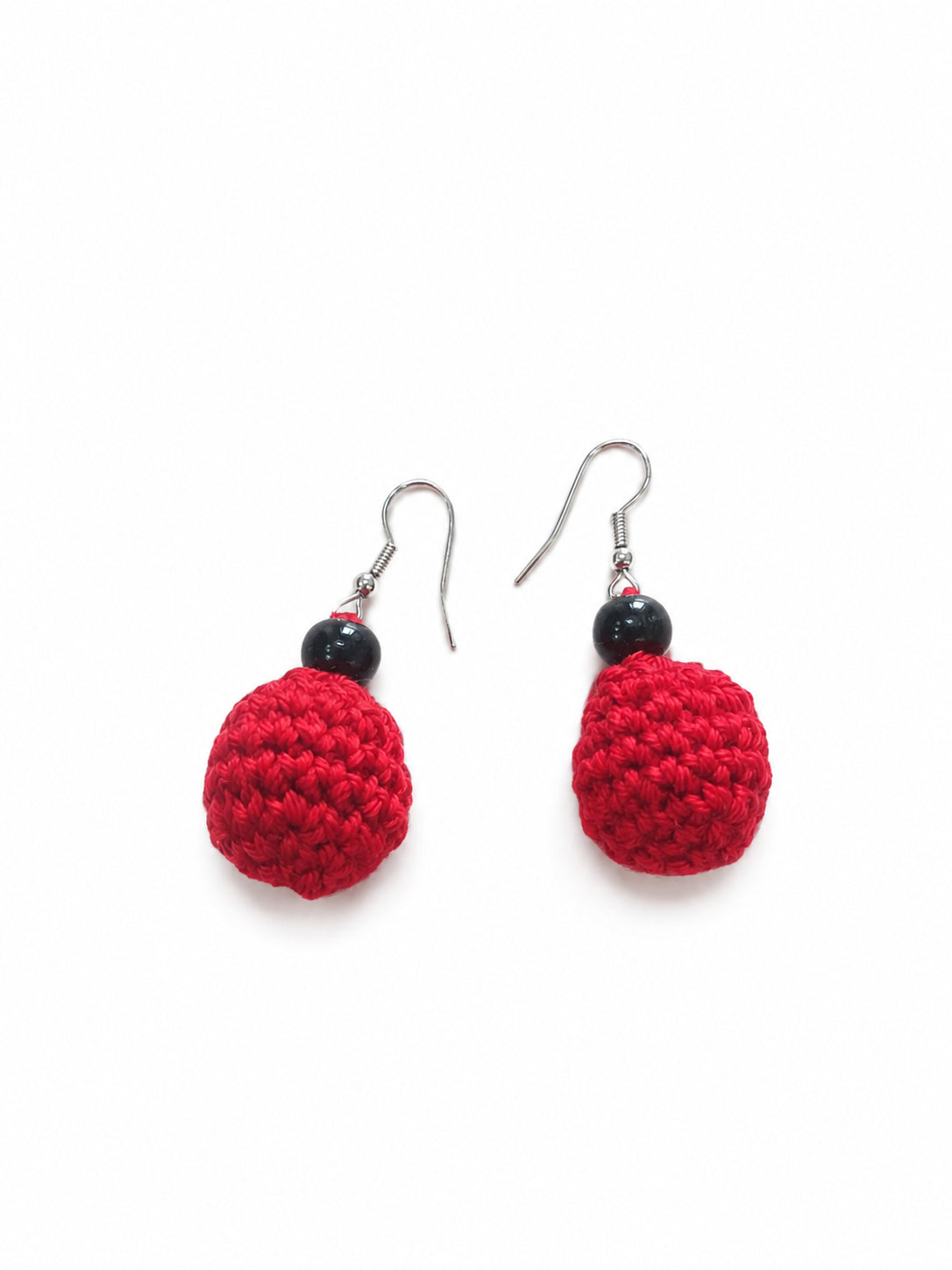 Cercei handmade roșii croșetați