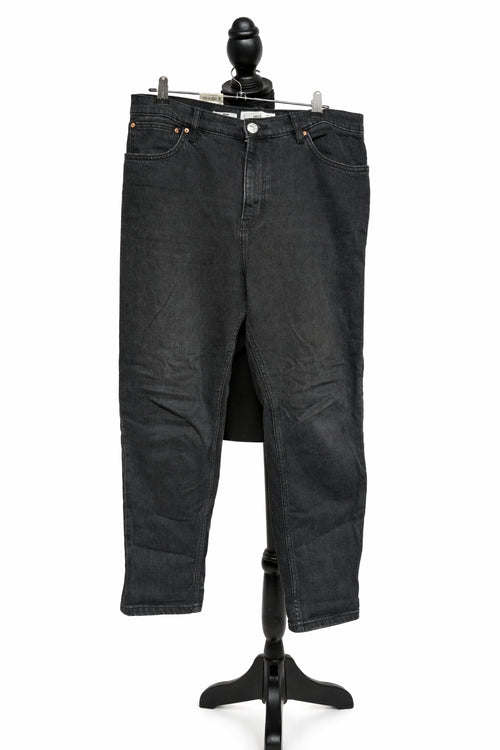 Blugi negri pentru femei 42